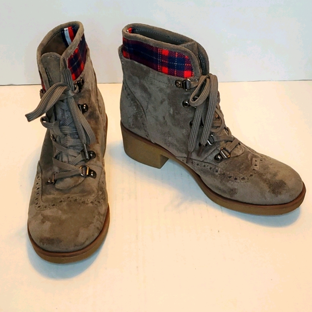 Tommy Hilfiger Twyazi Gray/Plaid Lace Up Boot